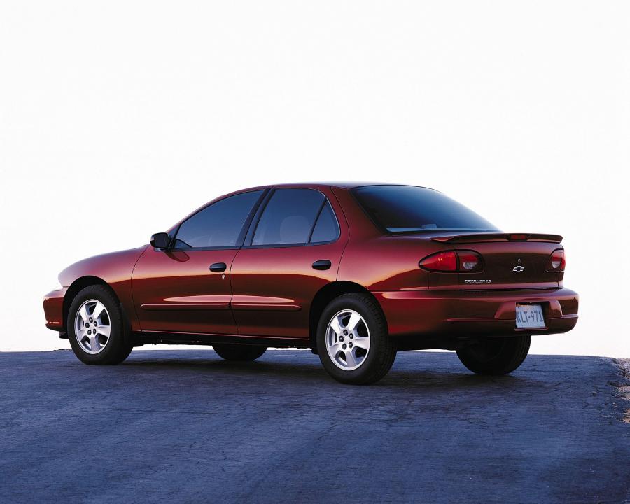  Chevrolet Cavalier 2000 года  (фото 25 из 25)